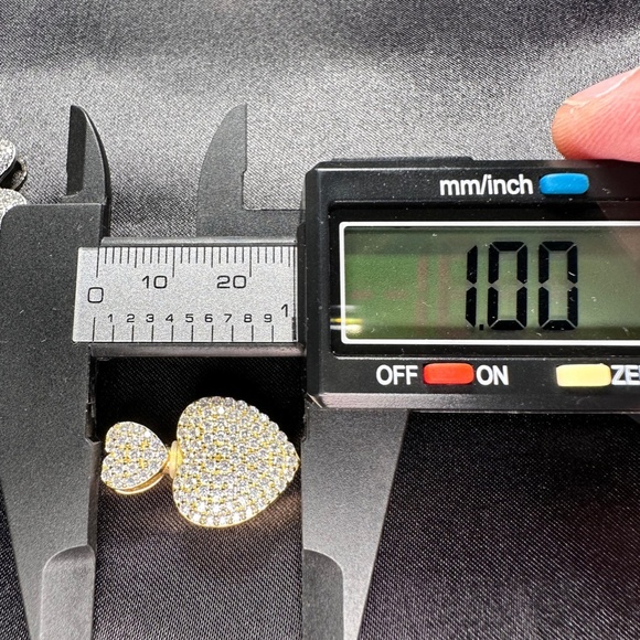 VVS Diamond Heart Urn Necklace, Cremation jewelry, 14k Gold Vermeil Ash Holder - Picture 3 of 5